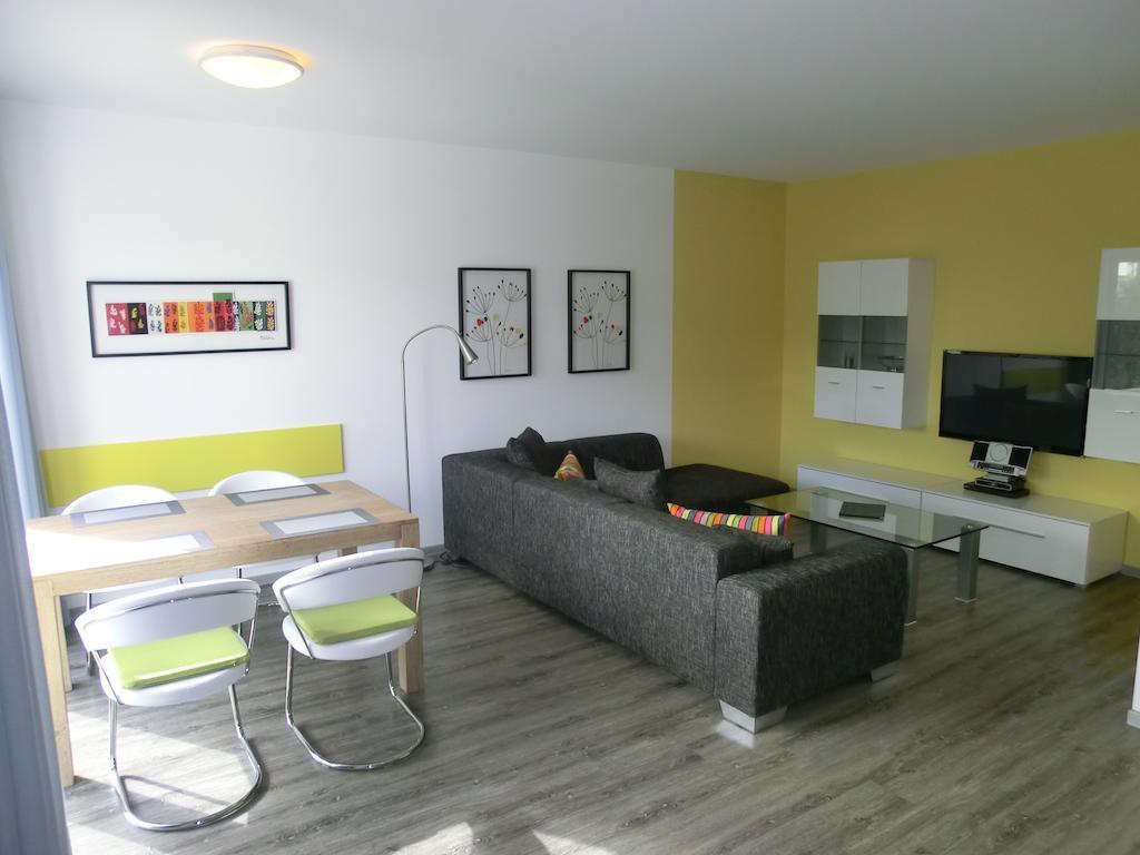 Ferienwohnung Kleeblatthaus Putbus Rügen Exterior foto